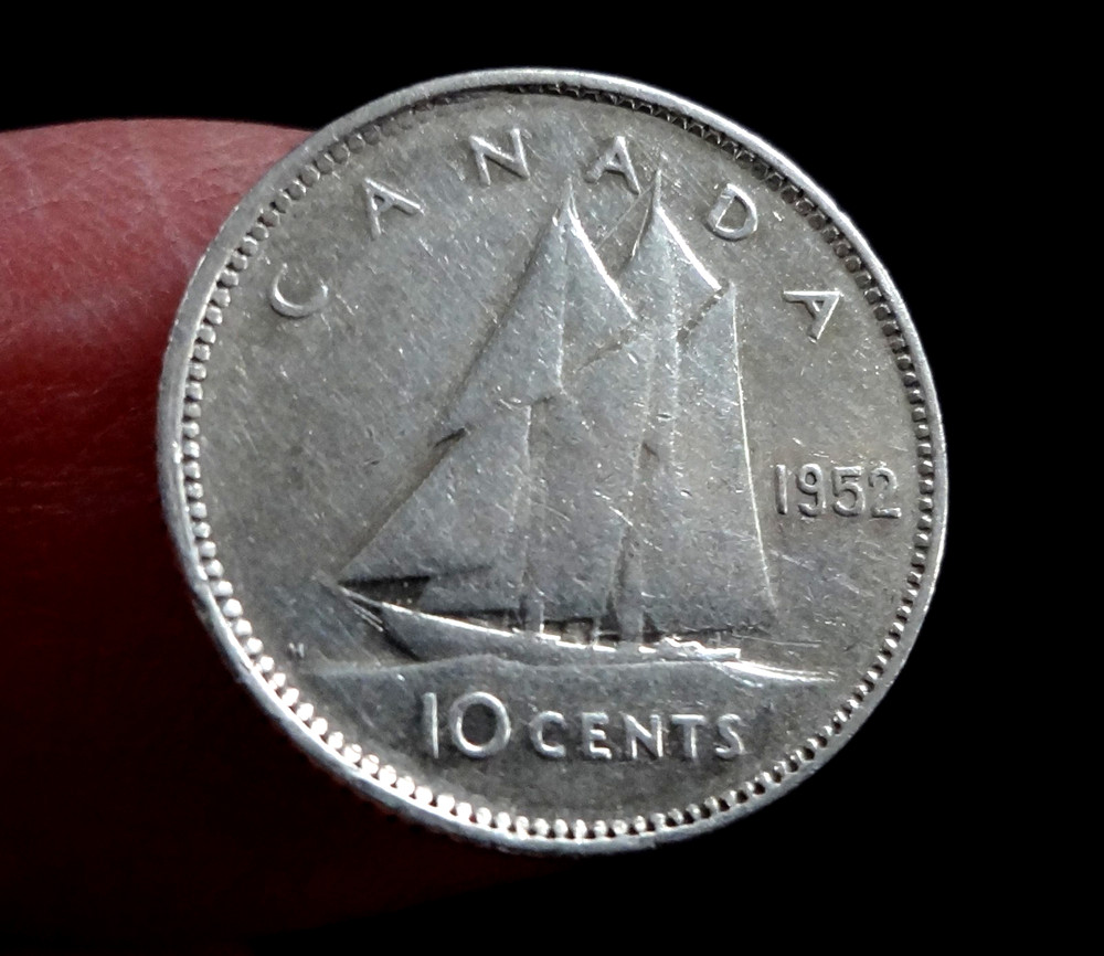 Canada 1952 .10 Ten Cents Silver Coin
