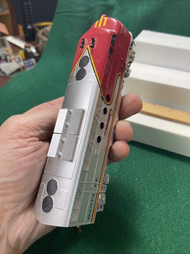 HO Scale Bachmann FT Engine Runs Fantastic (HO107711)
