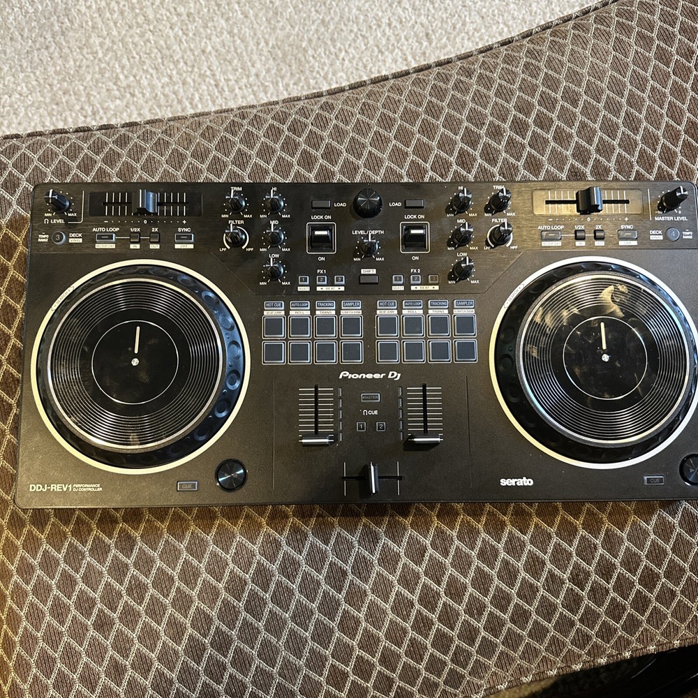 Pioneer DJ DDJ-Rev1 Dj Controller