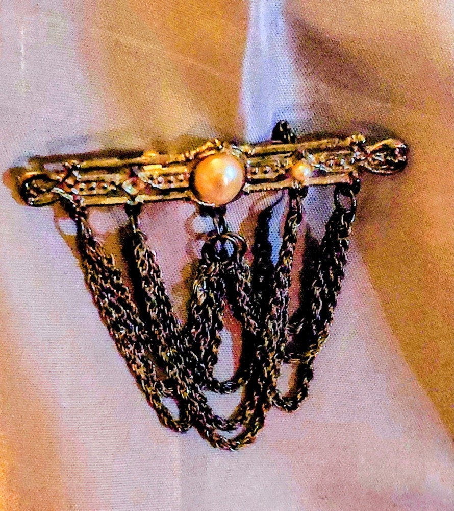Brooch, Antique With Pearls.