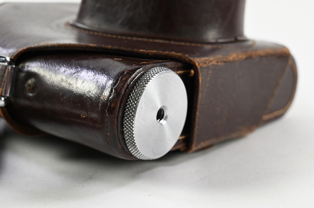 LEICA TALL LEATHER CASE #G295