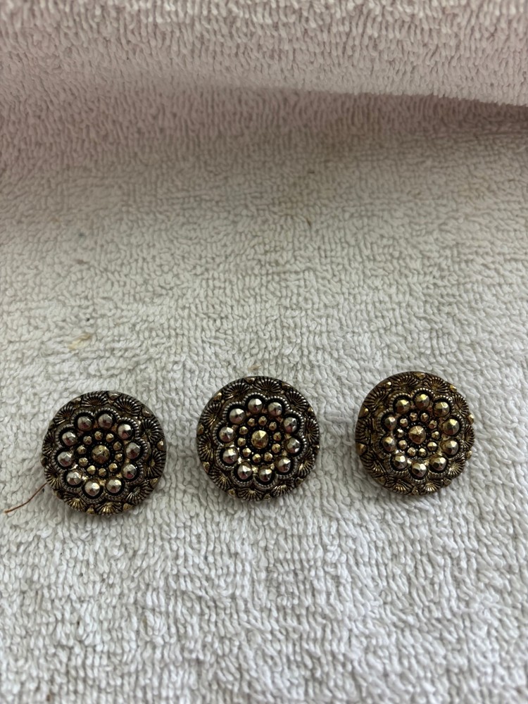 PLASTIC CHROME DESIGN BUTTONS LOT OF 3