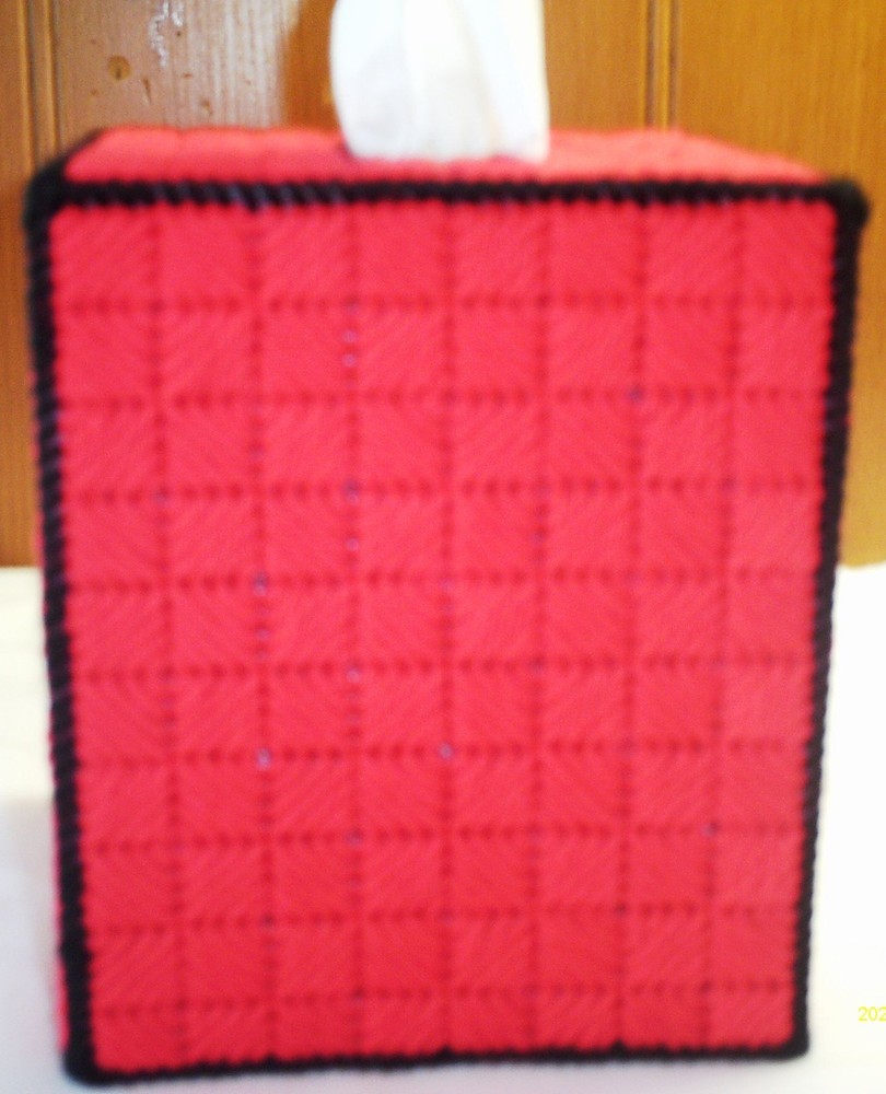 "Bugs Bunny" Tissue Box Cover (Plastic & Yarn) Finished
