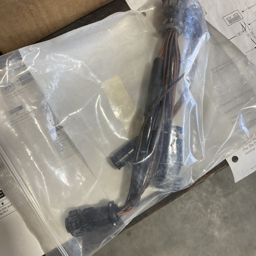 Raven Cable 2000943 for 450/460/660 Controller Tee Cable