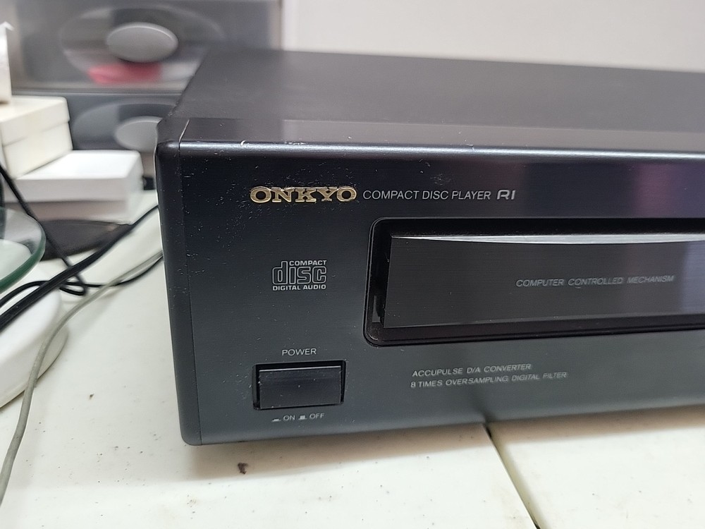 Onkyo DX-710 Single Compact Disc Stereo CD Player *TESTED-WORKS