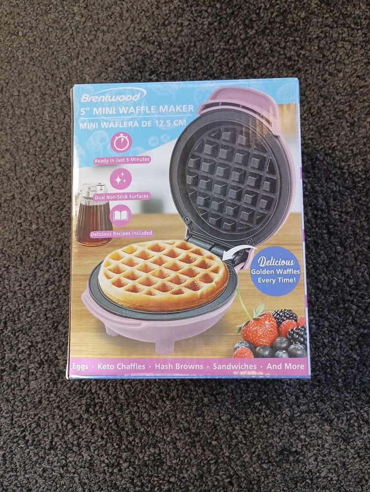 5" Brentwood Mini Waffle Maker