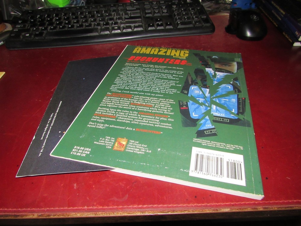 TSR: Amazing Engine: Bughunters Sourcebook with map