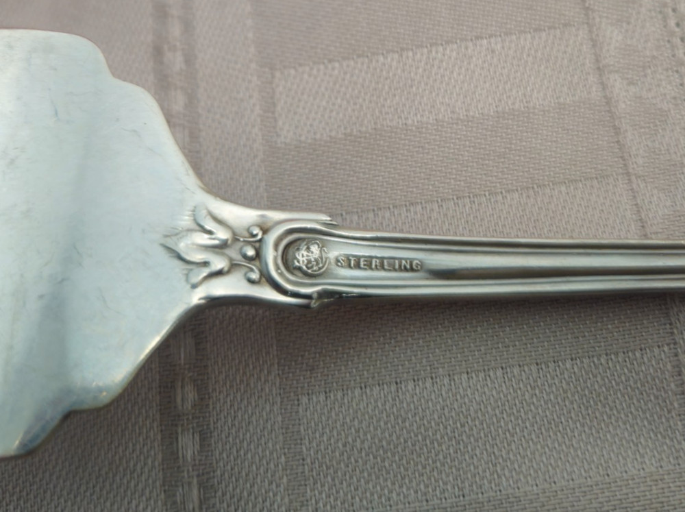 Frank Smith Fiddle Shell Auden Cold Meat Fork 7 ½" Cutlery Silverware
