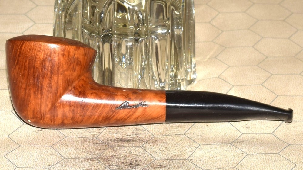 Unknown Named 1/4 inch Filter Tobacco Pipe #E203