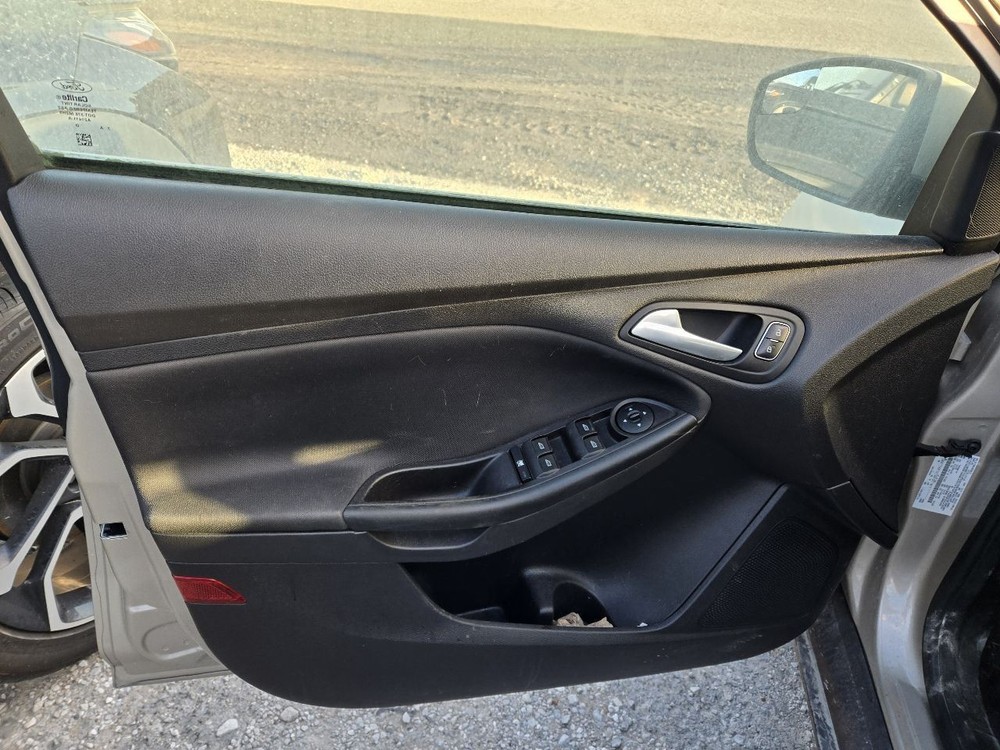 2015-2018 Ford Focus Front 4.2" Display Screen