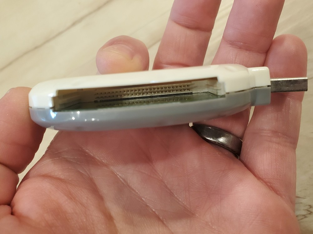 ProMaster Digital Multimedia Card Reader / Writer Code 8843