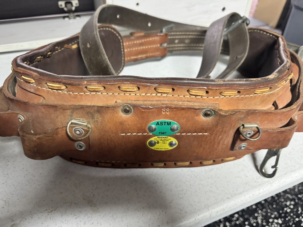 Bashlin Climbing Belt Size D20 Small 88 Series Lineman Pole Climb w/ Strap