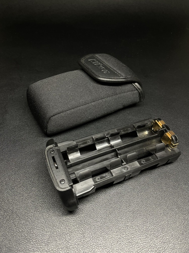 Nikon MS-D10 AA Battery Holder