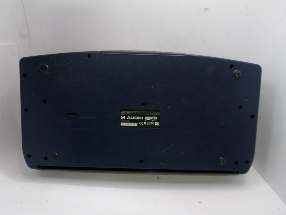 M-AUDIO MID Air 25 Controller Keyboard UNTESTED AND DIRTY
