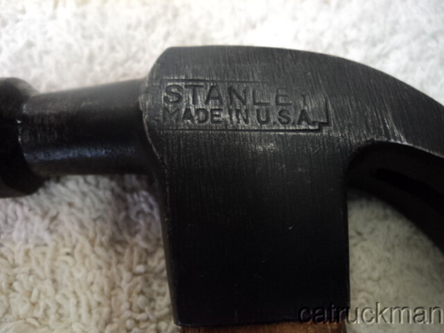 Small Stanley Curved Claw Hammer - probably 7 Oz.head- older & nice