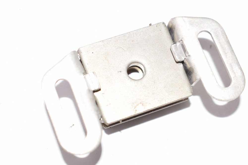 Ives, Part: 325, Magnetic Catch