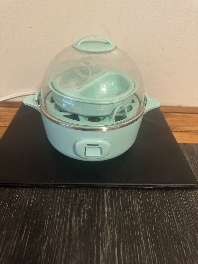 Aqua Dash 8 Egg Cooker Model Dec2007GBAQ04