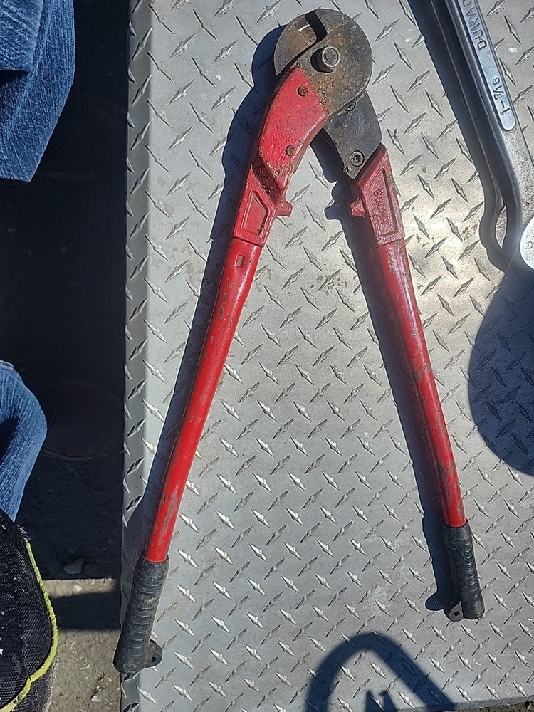 24 Inch Heavy Duty Steel Cable Cutter