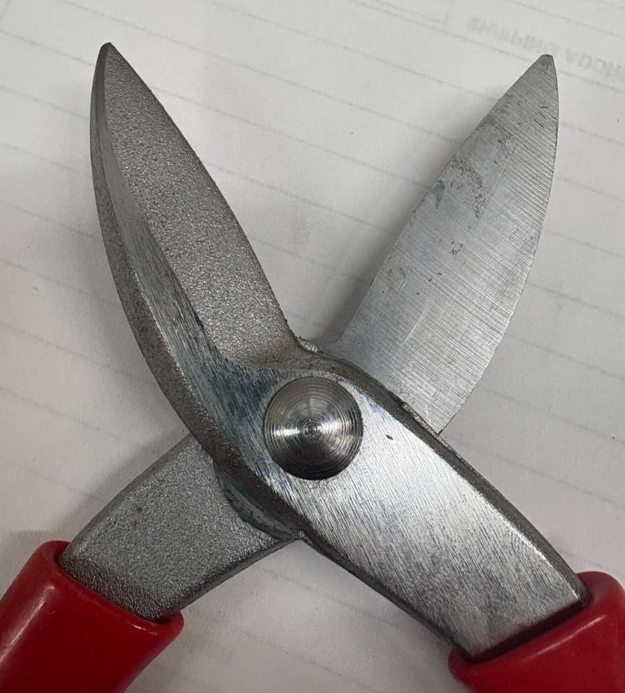 URREA 320G 10" STRAIGHT SNIP