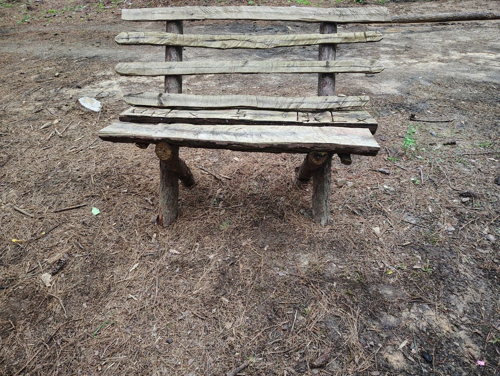 wooden bench