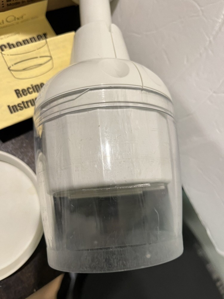 Pampered Chef Push Function Food Chopper White