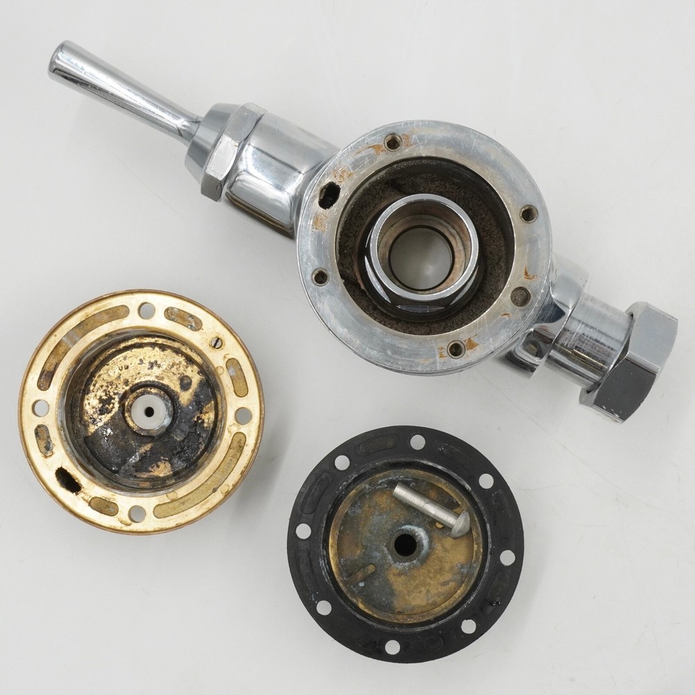 Delta 81T231 Urinal Flush Valve Exposed Manual Chrome