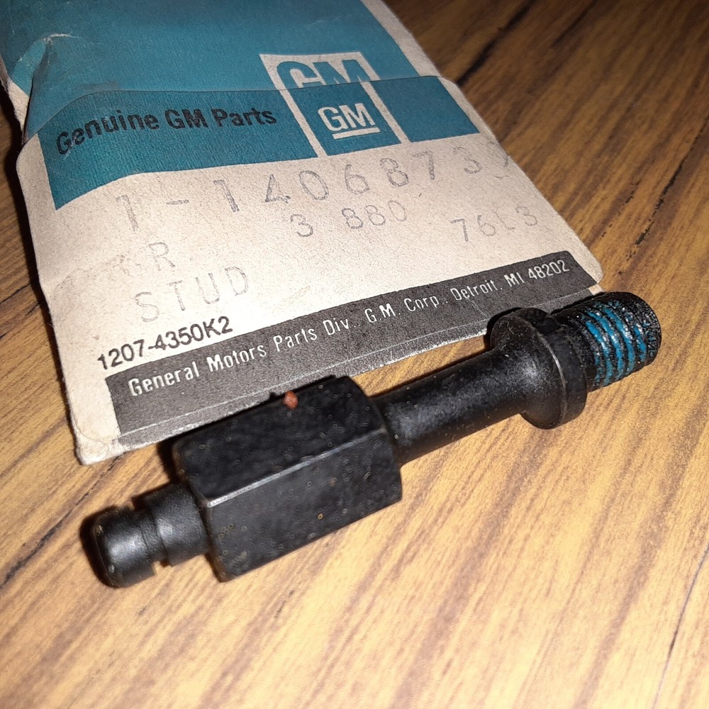 NOS GM 14068739 Cruise Control Servo Cable Stud