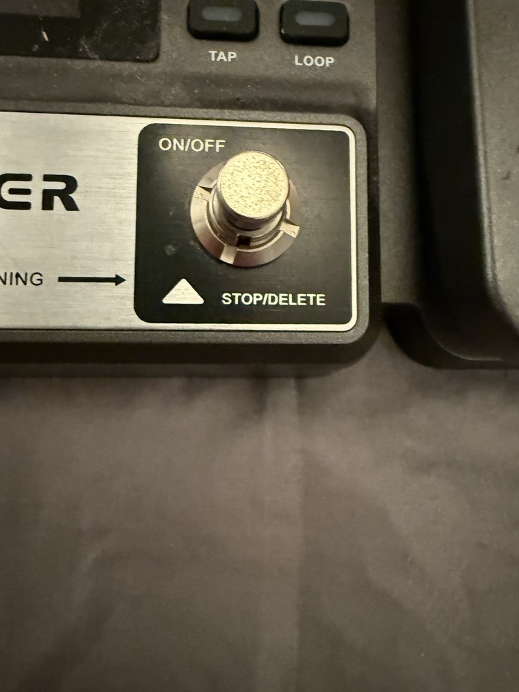 Mooer GE100 Guitar Processor Pedal