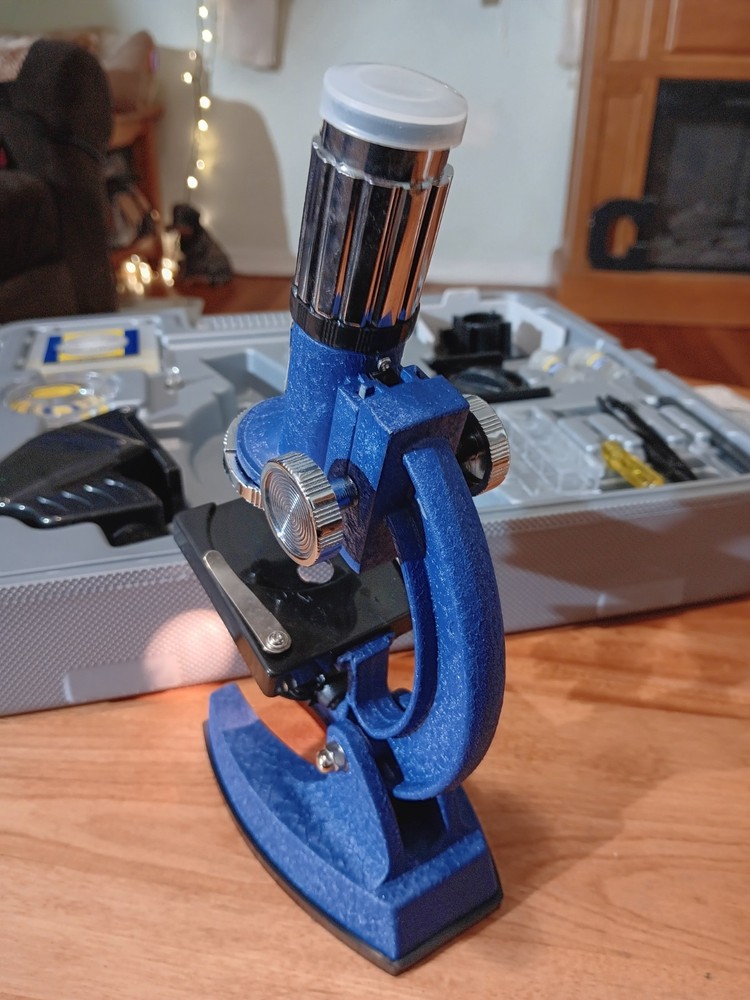 Konus KonuScience Zoom Microscope w/Projector Accessory Kit & Carrying Case