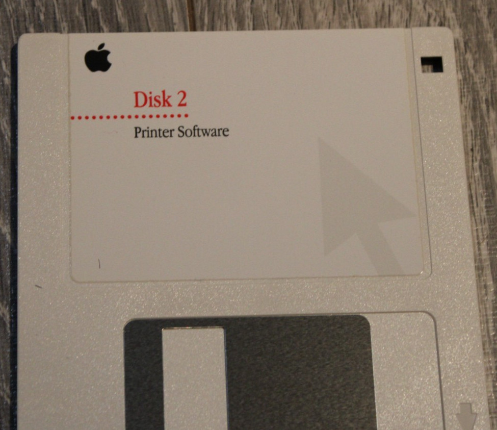 APPLE PRINTER SOFTWARE 1995 SET OF 4 DISCS ( PLUS 2 OTHERS)