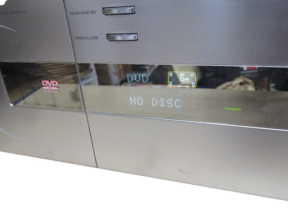 Sharp SD-SH11 CD/MD/FM 1-Bit Mini System