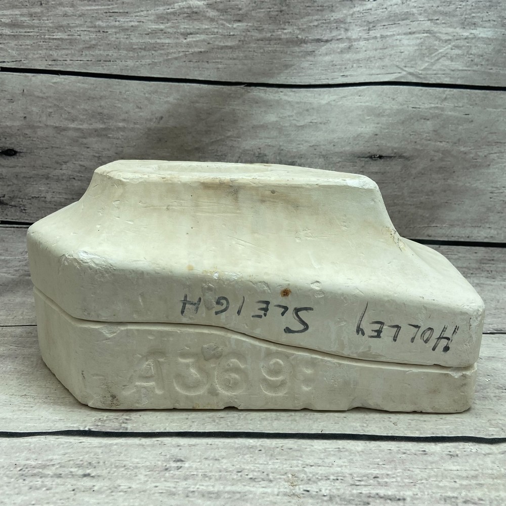 Atlantic Ceramic Casting Mold Holley Sleigh Figurine #A-369