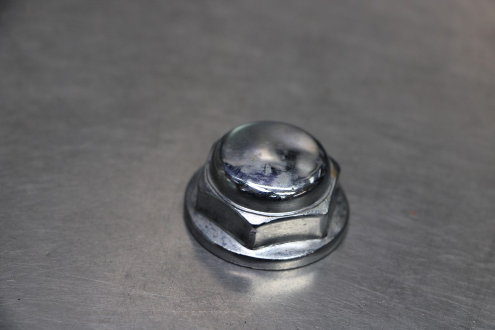 2009 Honda DN-01 Triple Tree Steering Nut Does Not Apply