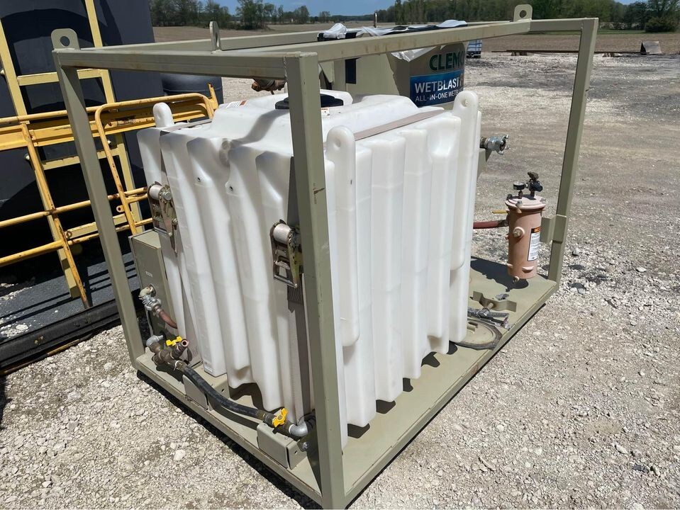 Clemco Wetblast Flex - Dustless & Dry Blaster