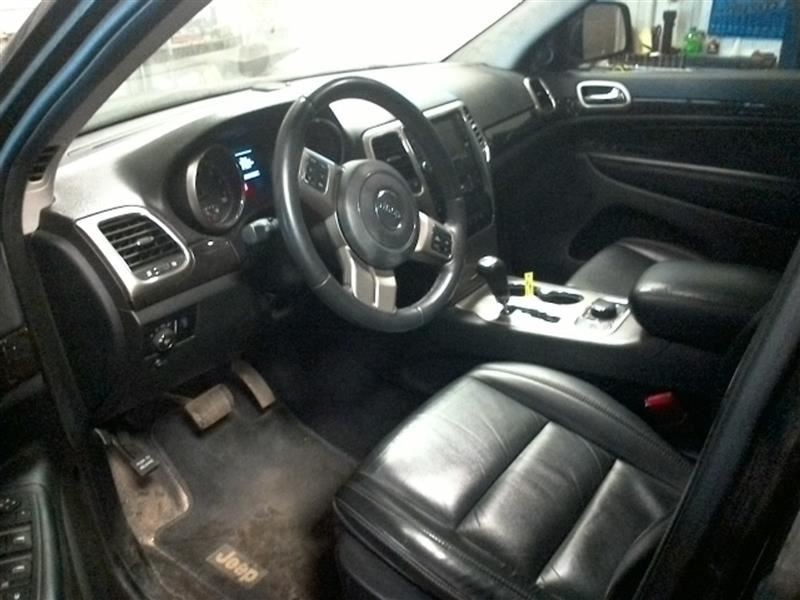 Driver Left Front Spindle/Knuckle Fits 11-15 DURANGO 10210082