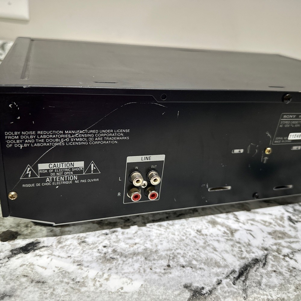 Sony TC-WE305 Stereo Cassette Deck Dual Cassette Recorder Powers On