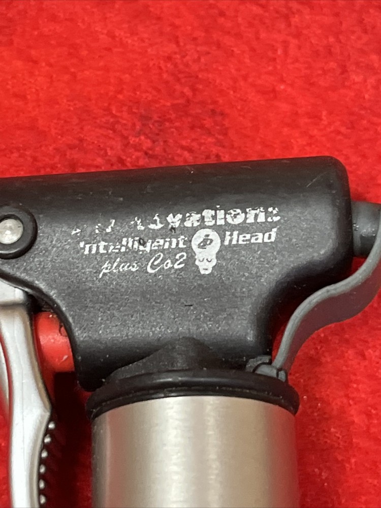 SLIM PLUS CO2 BICYCLE PUMP THREAD INFLATOR (ff3)