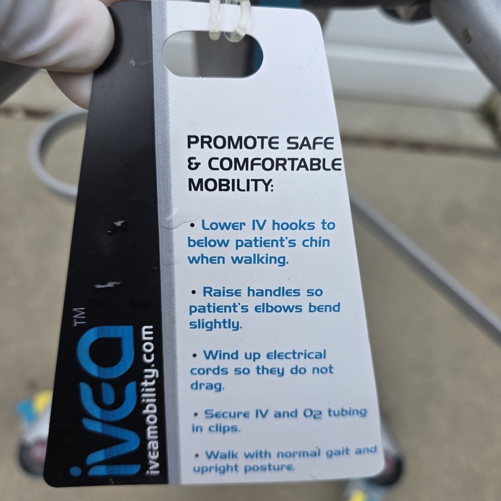 Firefly Medical IVEA 500A Mobile Ambulation Patient Cart Missing Front Wheels.