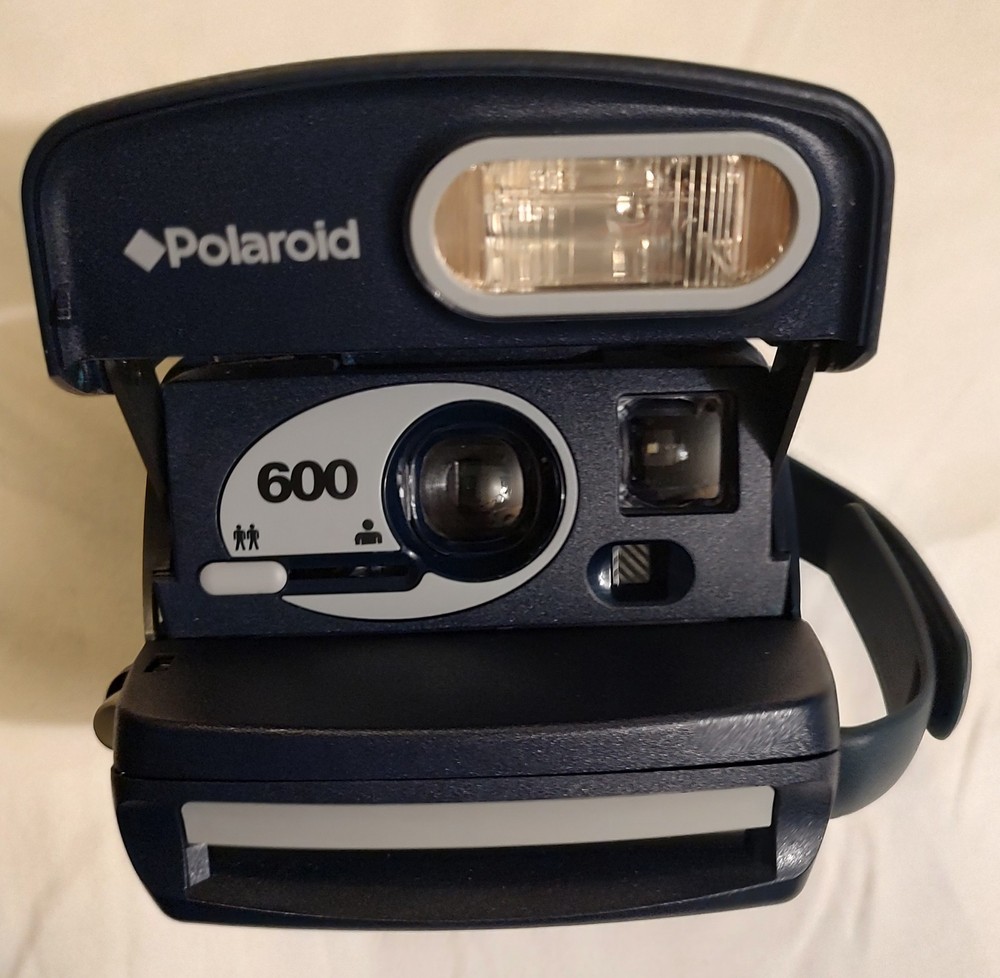 Polaroid  Instant Camera 600