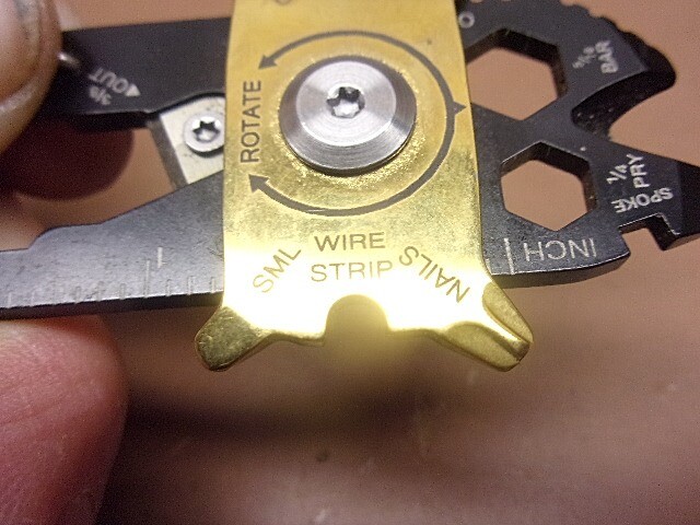 TrueUtility Fixr Pocket Tool 20 Tools in 1 Compact Multi Tool Camping Bicycling