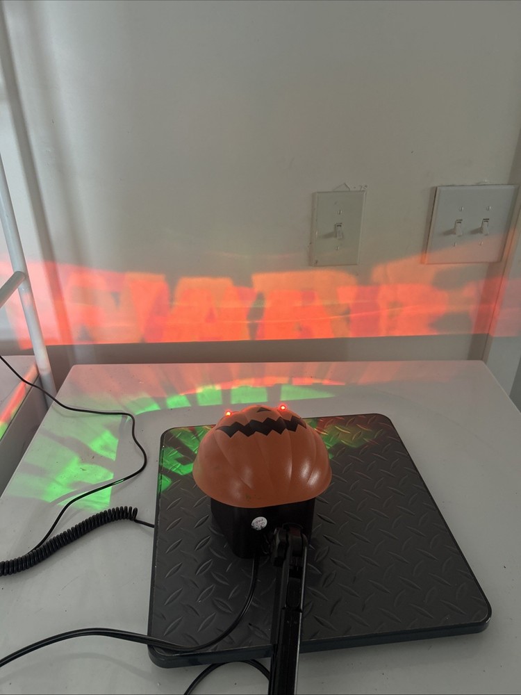 Gemmy - Lightshow Projector Pumpkin BEWARE! Rare