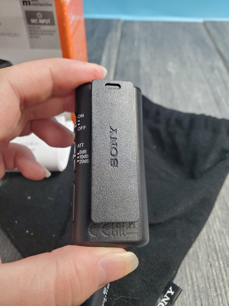 Sony ECM-W2BT Digital Bluetooth Wireless Microphone Vlogger PRO