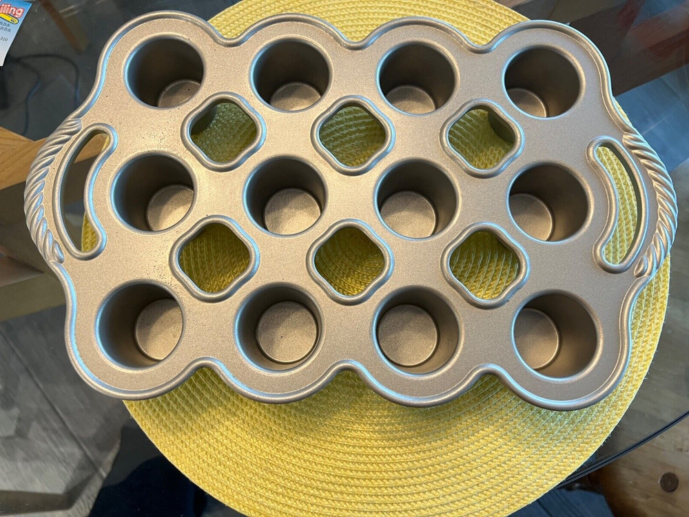 Nordic Ware Petite Popover Pan EUC