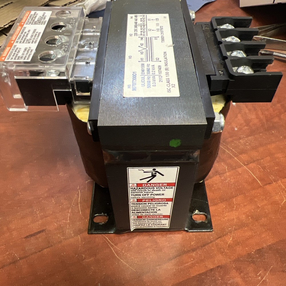 SQUARE D 0.3 kVA Transformer 9070-T300D1