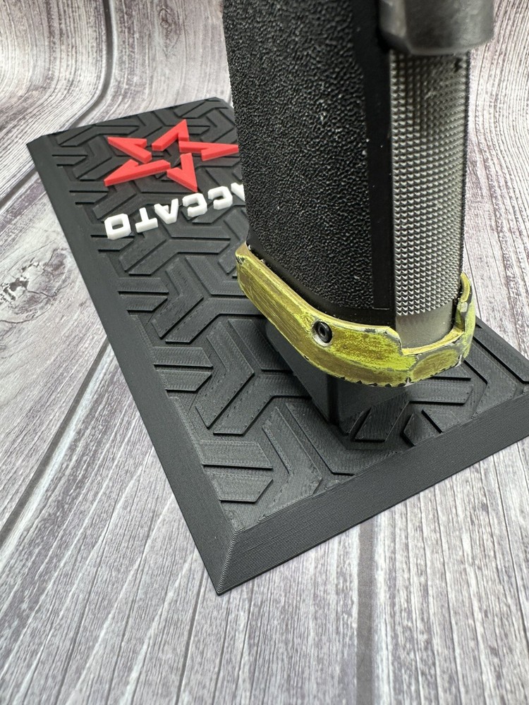 Staccato 2011 Display Stand And Safe Organizer