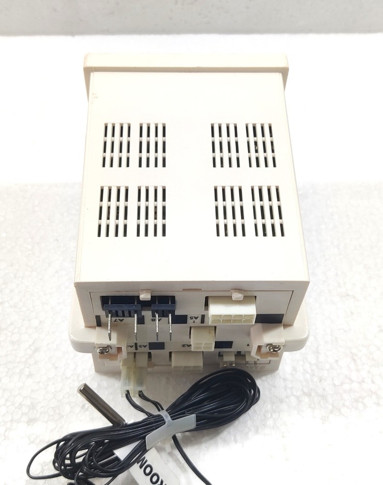 SUBZERO SZ-9651 TEMPERATURE CONTROLLER SZ9651