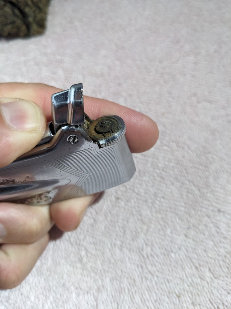 Vintage Ronson Varaflame Silver Tone Lighter - UNTESTED