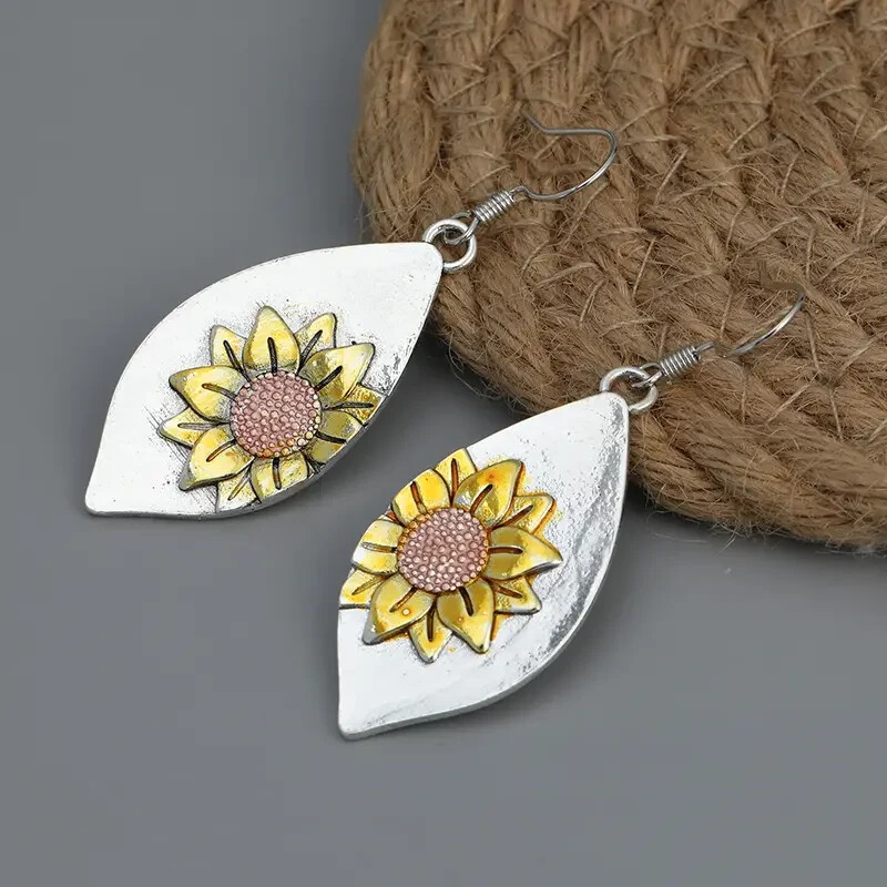 Leaf Shape Exquisite Sunflower Pattern Dangle Earrings Bohemian Ethnic Style
