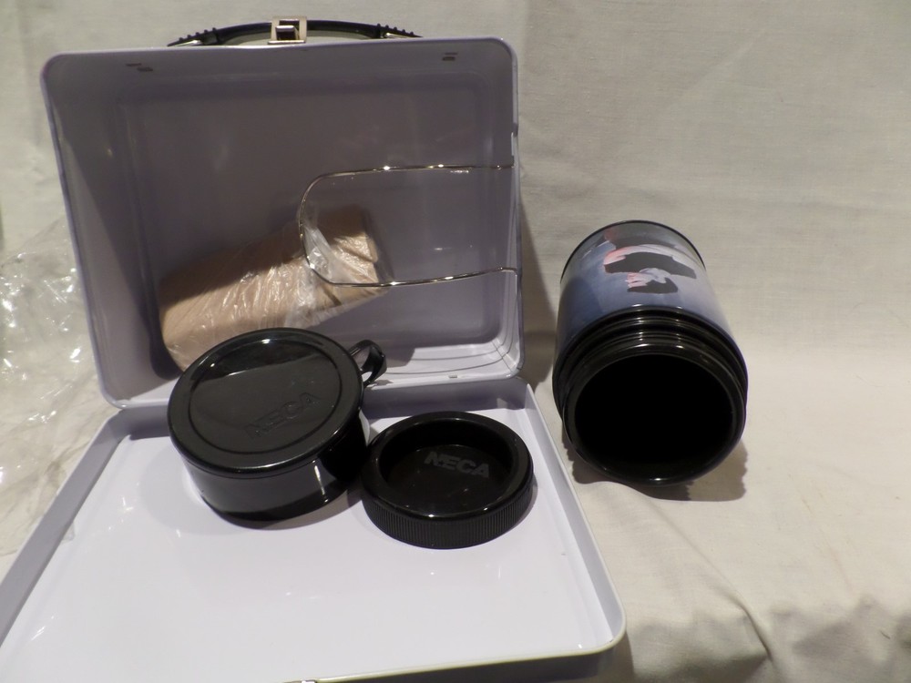 RARE TWILIGHT "ECLIPSE" METAL LUNCH BOX WITH MATCHING THERMOS BY NECA