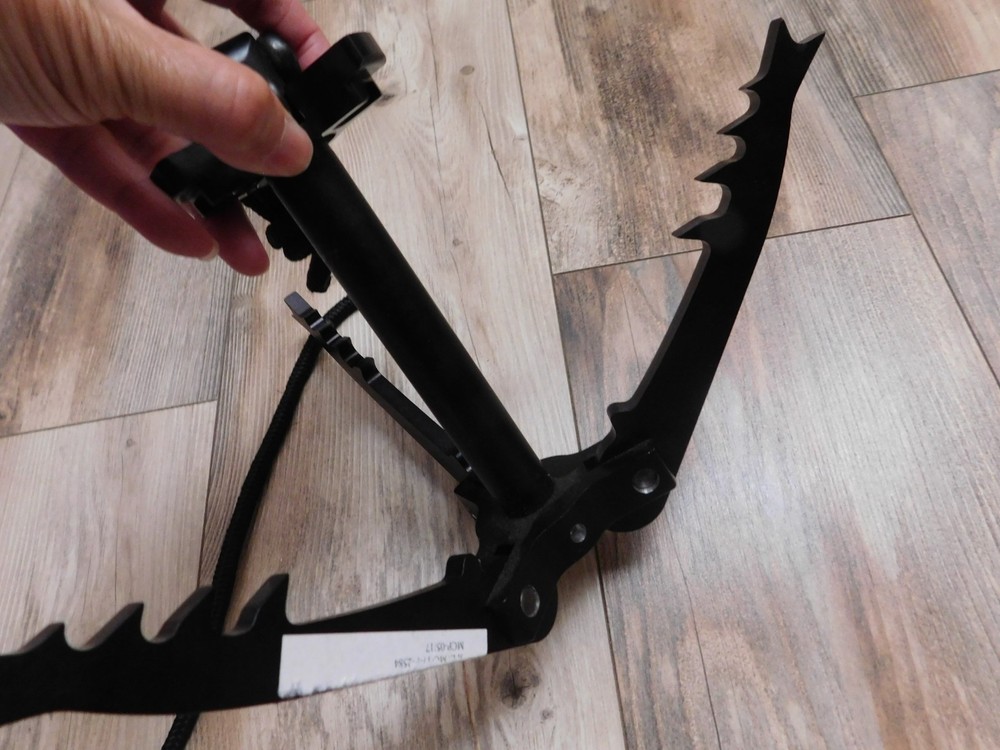 TR GEAR BLACK COLLAPSIBLE GRAPPLING HOOK